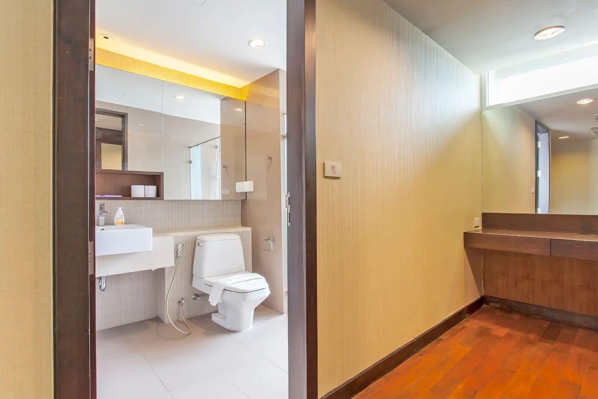 Double Trees Residence Bangkok Extérieur photo